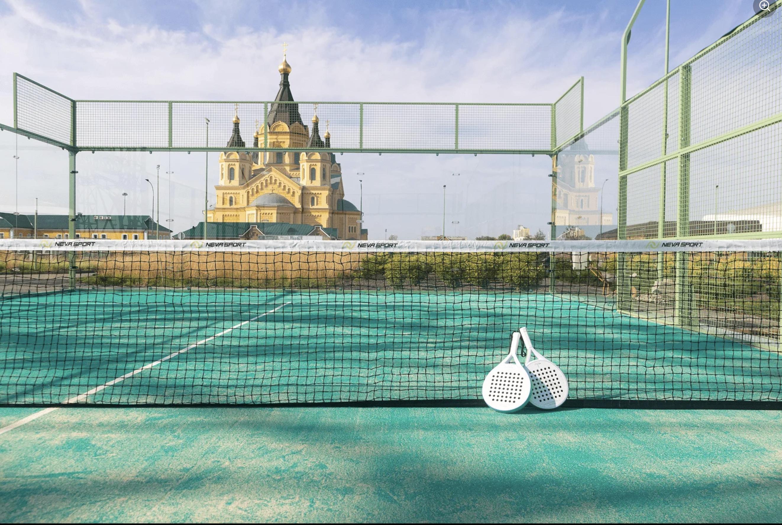 Pari Padel Strelka — падел-клуб